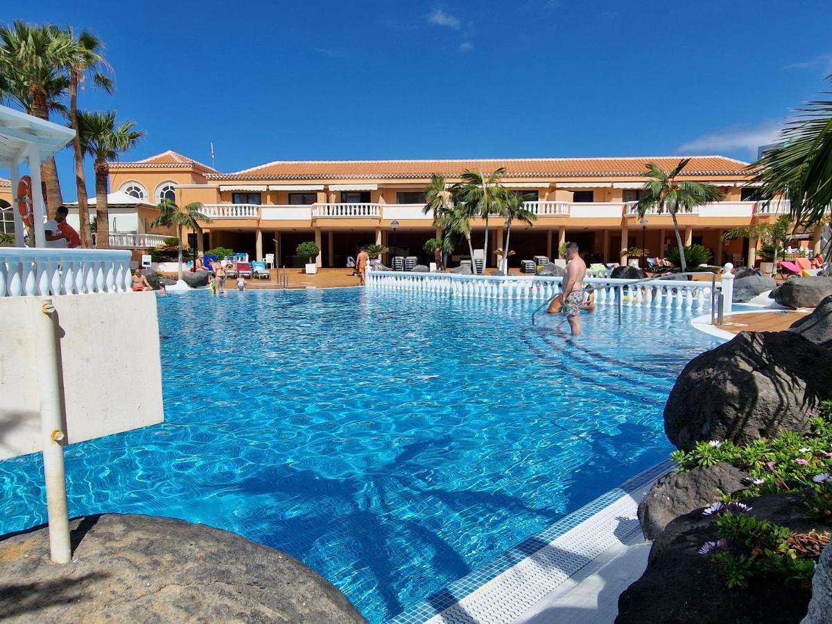 Exclusive Penthouse Playa Las Vistas 4 Close To The Sea And Beach, Aircondition For A Fee, Wifi, Terrace, Heated Pool Playa de las Americas  Ngoại thất bức ảnh